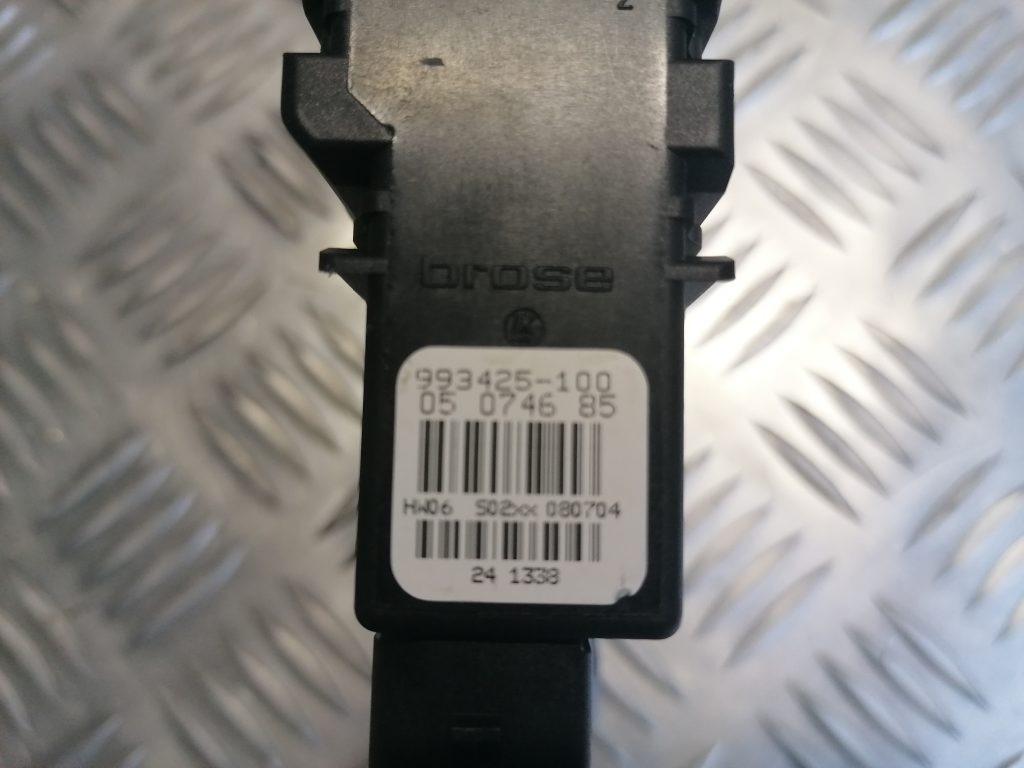 Elektrisko stiklu motors priekš VW TOURAN 2005 2 Elektrisko stiklu motors priekš VW TOURAN 2005