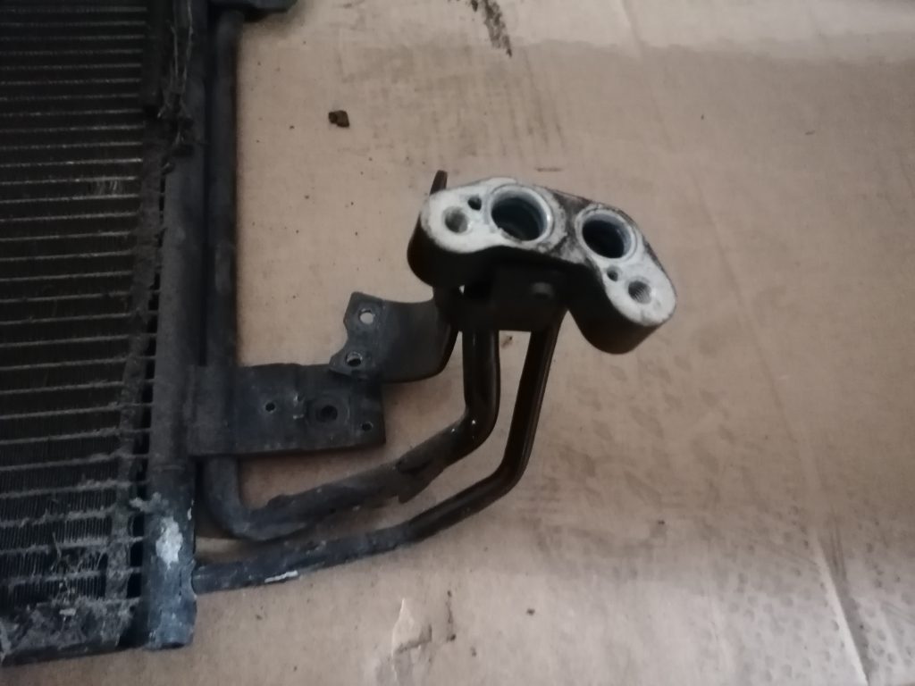 Gaisa kondicioniera radiators priekš VW TOURAN 2005