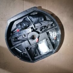 Instrumentu komplekts priekš VW TOURAN 2005