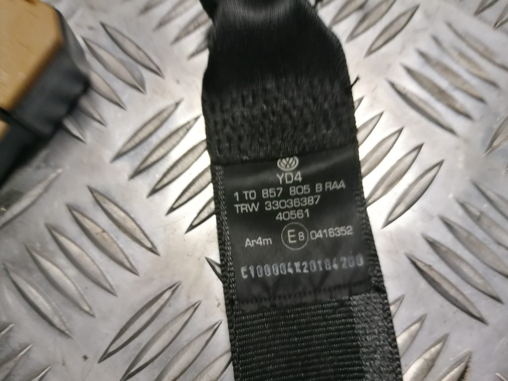 Aizmugurējā kreisa drošības josta priekš VW TOURAN 2005 2 Aizmugurējā kreisa drošības josta priekš VW TOURAN 2005