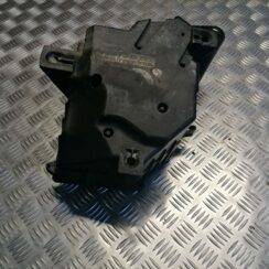 Gaisa filtra korpuss priekš VOLVO V70 2007