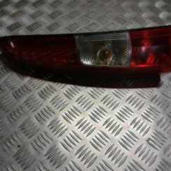 Aizmugurējais kreisais lukturis priekš VOLVO V70 2007