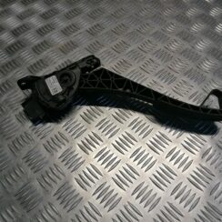 Gāzes pedālis priekš VOLVO V70 2007