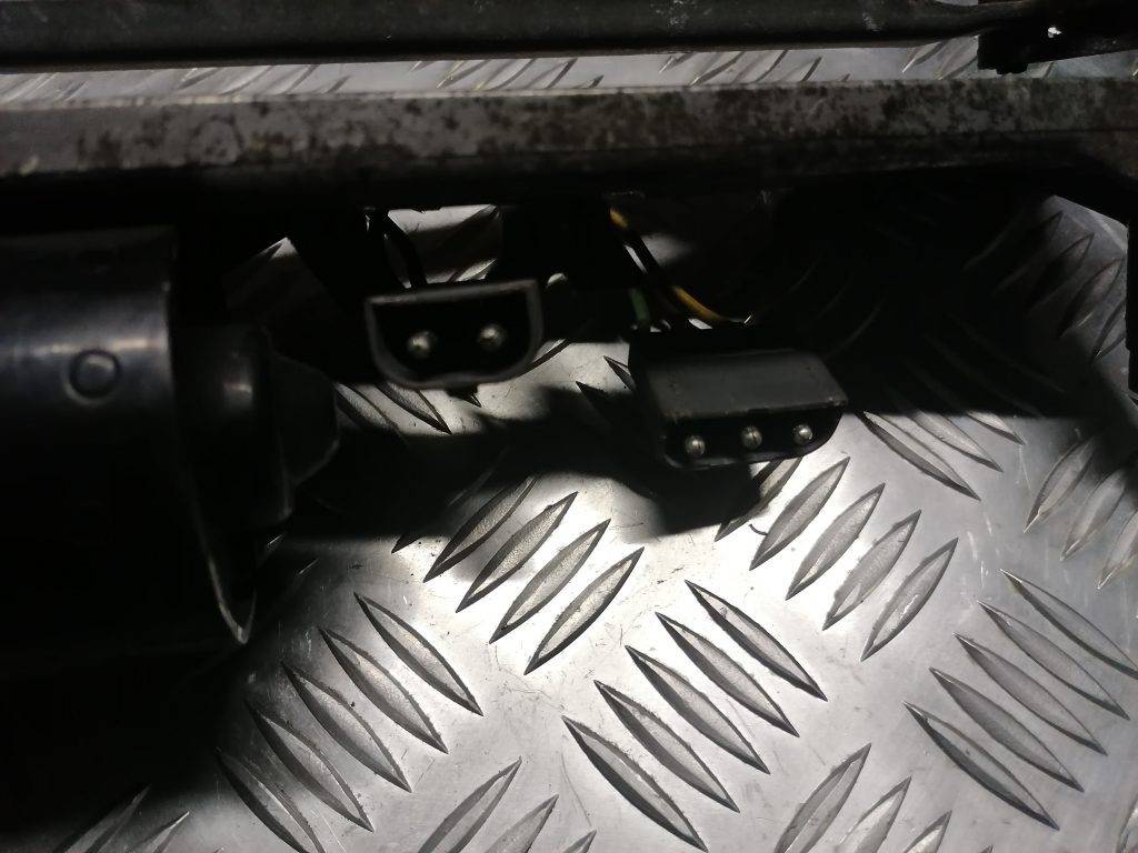 Vējstikla tīrīšanas mehānisms priekš VOLVO 850 1995 2 Vējstikla tīrīšanas mehānisms priekš VOLVO 850 1995