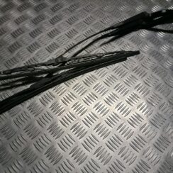 Vējstikla slotu turētāju komplekts priekš VOLVO 850 1995