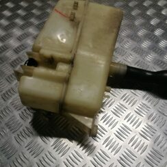 Mazgātāja šķidruma tvertne priekš VOLVO 850 1995