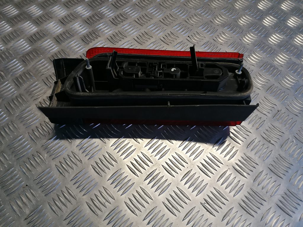 Aizmugurējais labais lukturis priekš VOLVO 850 1995 3 Aizmugurējais labais lukturis priekš VOLVO 850 1995