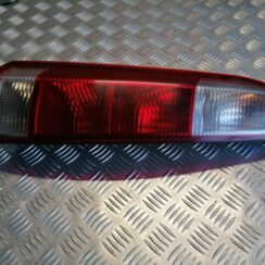 Aizmugurējais kreisais lukturis priekš OPEL MERIVA 2005