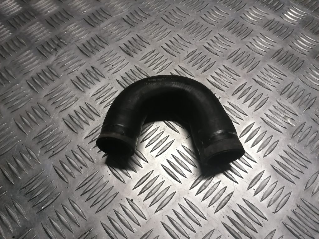 Interkulera caurule priekš OPEL MERIVA 2005 1 Interkulera caurule priekš OPEL MERIVA 2005