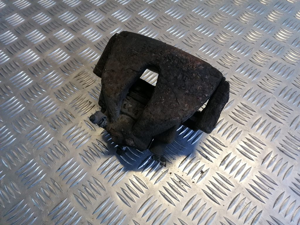 Priekšējais labais suports priekš OPEL MERIVA 2005