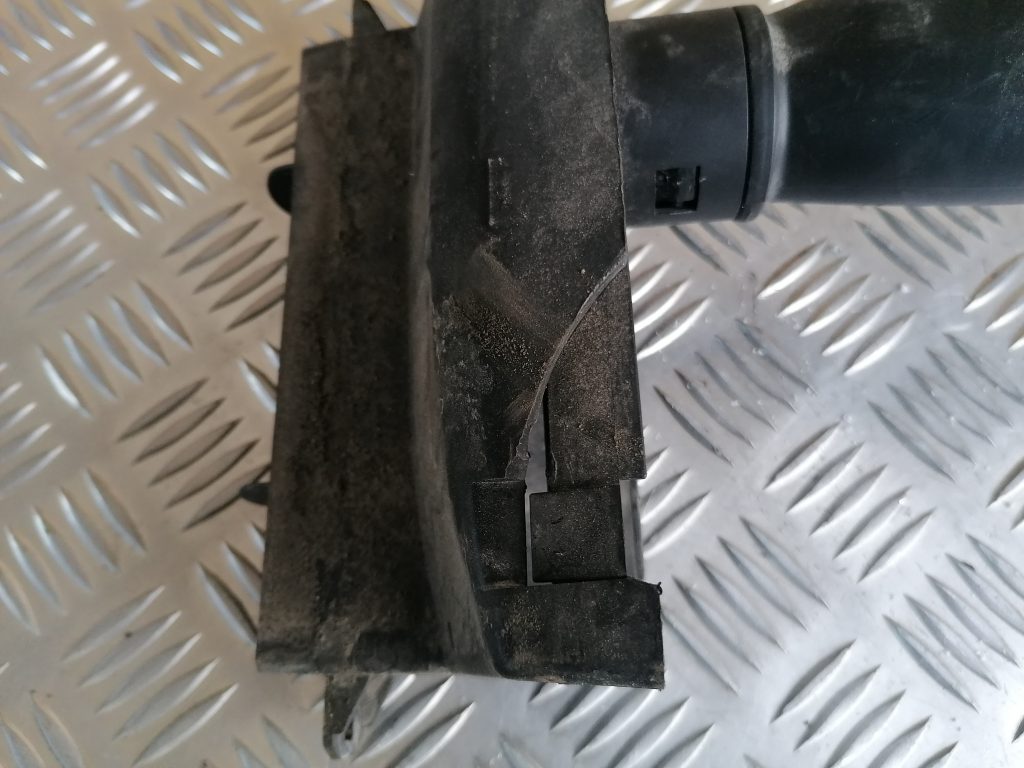 Gaisa filtra korpusa caurule priekš VW POLO 2011 2 Gaisa filtra korpusa caurule priekš VW POLO 2011