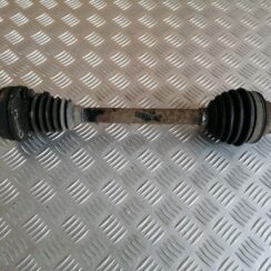 Pusass priekšējā kreisā priekš VW POLO 2011