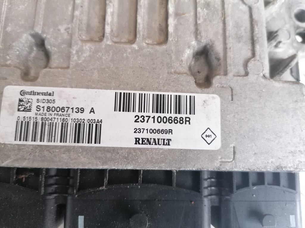 Dzinēja vadības bloks priekš RENAULT MEGANE 2011 4 Dzinēja vadības bloks priekš RENAULT MEGANE 2011