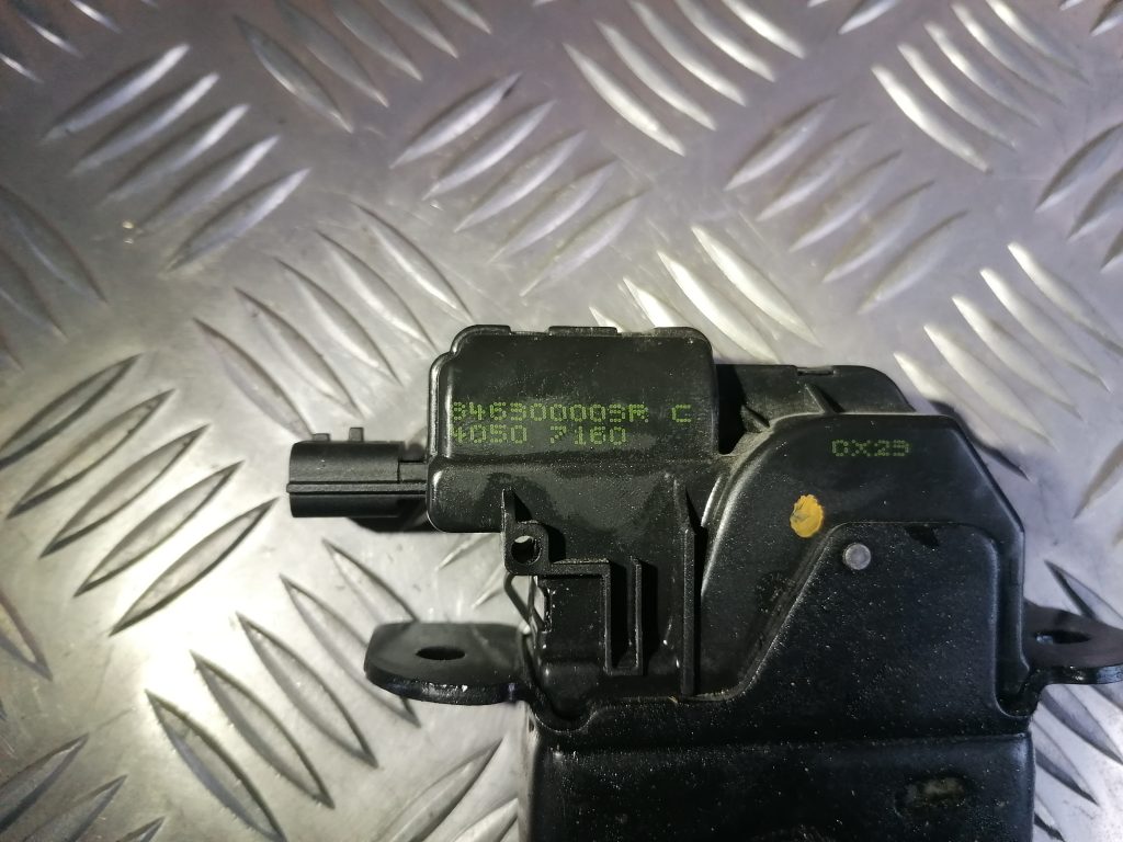 Bagāžnieka vāka slēdzene priekš RENAULT MEGANE 2011 3 Bagāžnieka vāka slēdzene priekš RENAULT MEGANE 2011