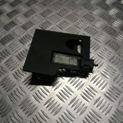 Apgaismojums mērinstrumentu paneļa mantu nodalījumā priekš RENAULT MEGANE 2011