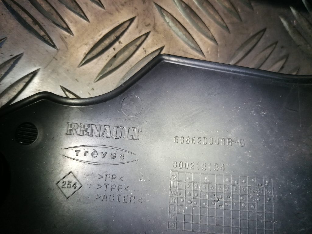 Vējstikla uzlika (deflektors) priekš RENAULT MEGANE 2011