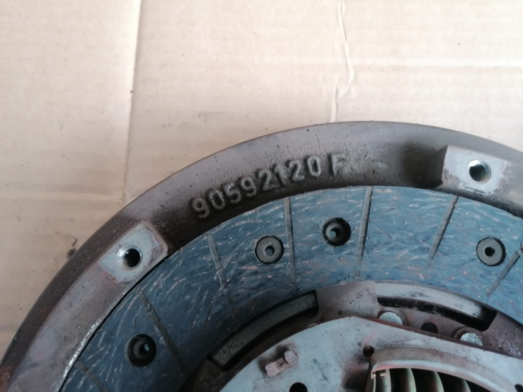 Sajūga komplekts priekš CHRYSLER GRAND VOYAGER 2004 2 Sajūga komplekts priekš CHRYSLER GRAND VOYAGER 2004