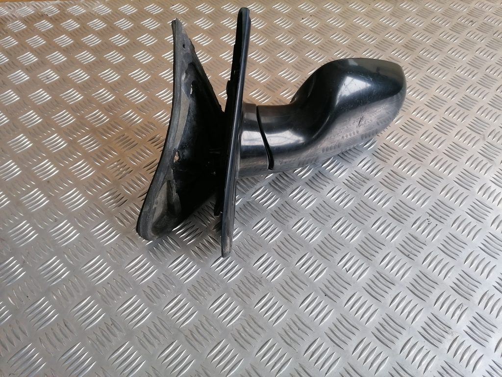 Ārējais spogulis, pa kreisi priekš CHRYSLER GRAND VOYAGER 2004