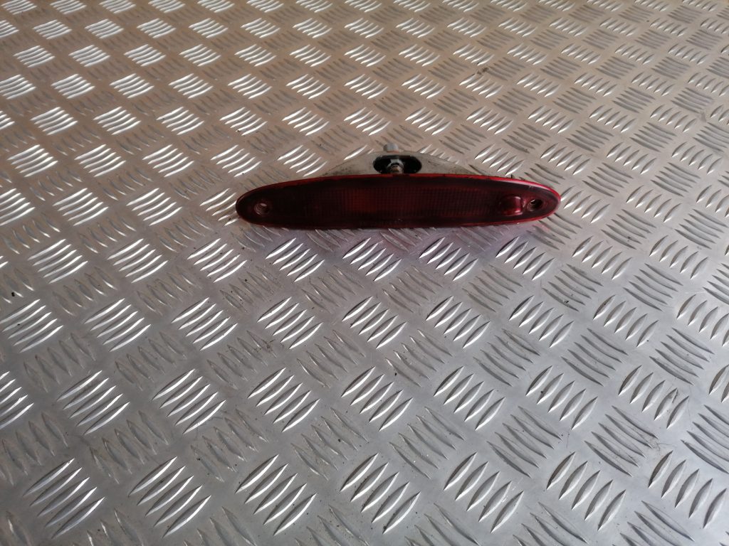 Stop signāls priekš CHRYSLER GRAND VOYAGER 2004 1 Stop signāls priekš CHRYSLER GRAND VOYAGER 2004