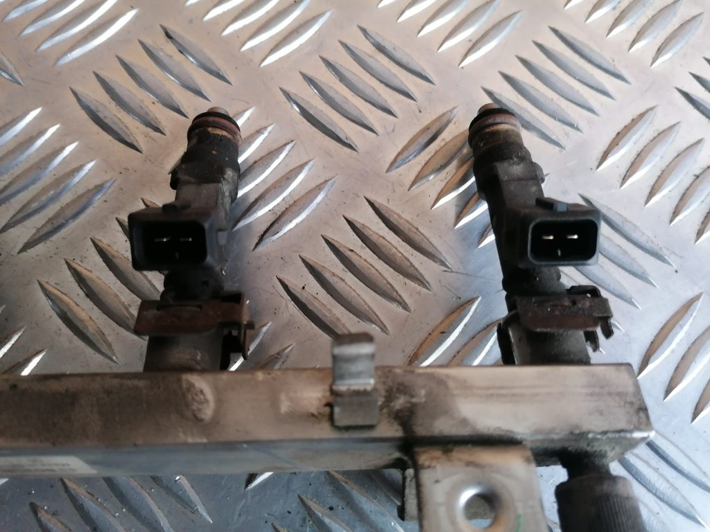 Degvielas sadales caurule priekš OPEL ASTRA H 2006 4 Degvielas sadales caurule priekš OPEL ASTRA H 2006