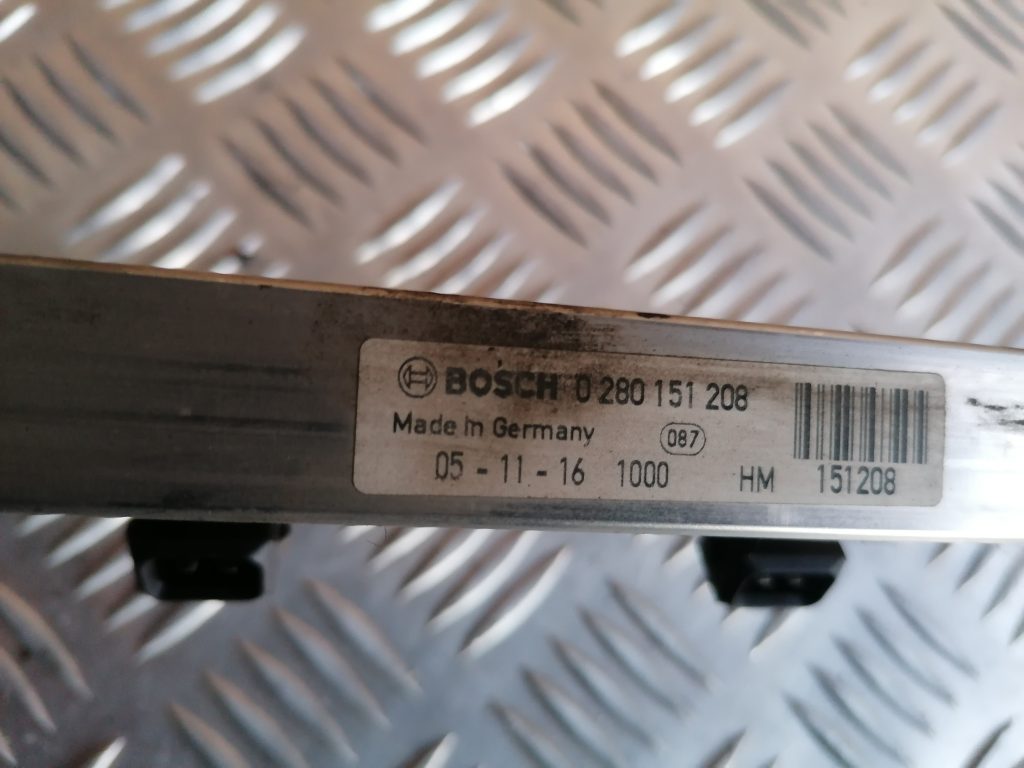 Degvielas sadales caurule priekš OPEL ASTRA H 2006 3 Degvielas sadales caurule priekš OPEL ASTRA H 2006