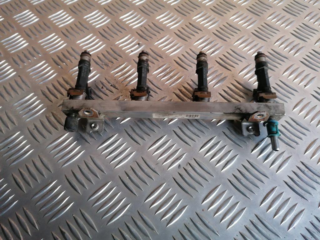 Degvielas sadales caurule priekš OPEL ASTRA H 2006 1 Degvielas sadales caurule priekš OPEL ASTRA H 2006