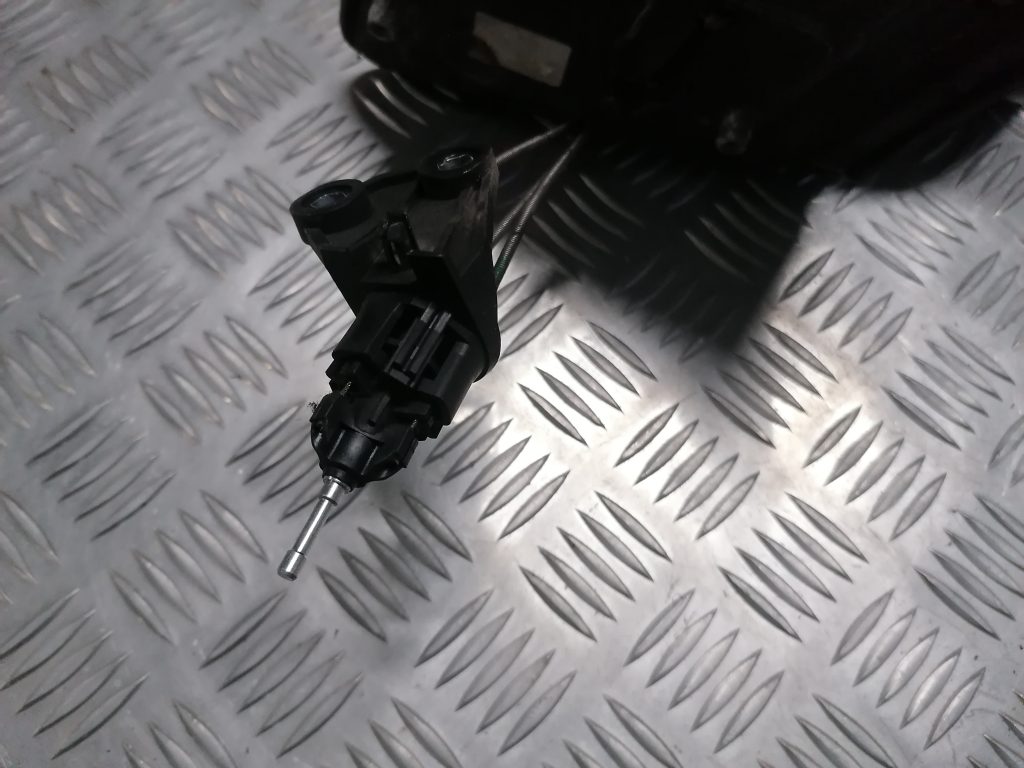 Ārējais spogulis, pa labi priekš OPEL ASTRA H 2006 4 Ārējais spogulis, pa labi priekš OPEL ASTRA H 2006