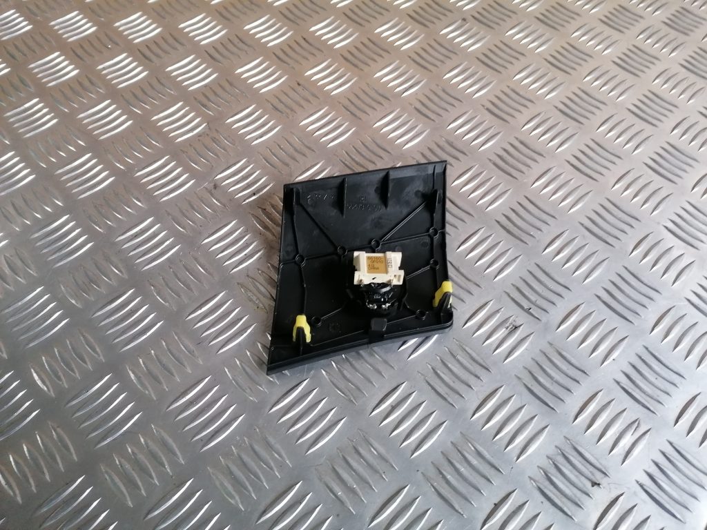 Mērinstrumentu paneļa skaļrunis priekš TOYOTA COROLLA VERSO 2005 2 Mērinstrumentu paneļa skaļrunis priekš TOYOTA COROLLA VERSO 2005