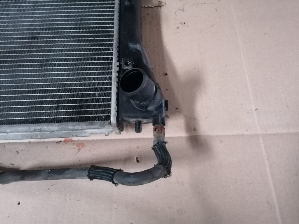 Dzesēšanas radiators priekš TOYOTA COROLLA VERSO 2005