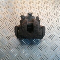 Aizmugurējais labais suports priekš VOLVO V70 2004