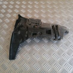 Priekšējā spārna un bufera stiprinājums priekš VOLVO V70 2004