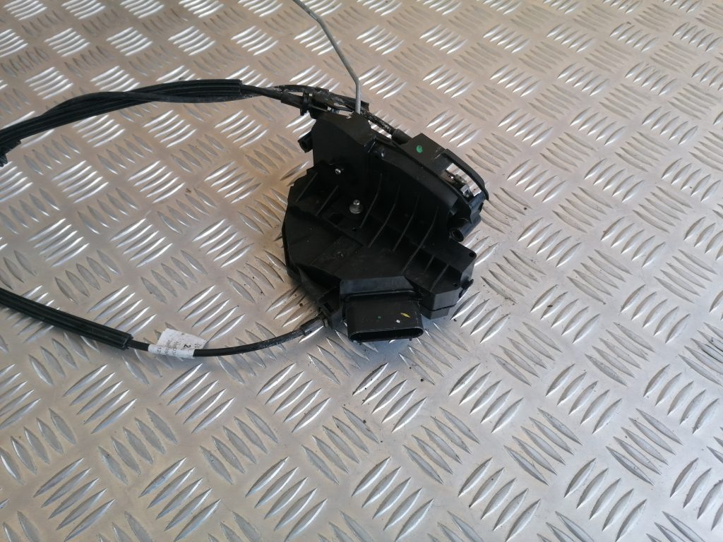 Priekšējo kreiso durvju slēdzene priekš FORD C-MAX 2011 3 Priekšējo kreiso durvju slēdzene priekš FORD C-MAX 2011