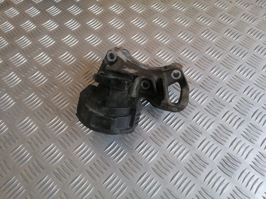 Dzinēja kronšteins priekš FORD C-MAX 2011 2 Dzinēja kronšteins priekš FORD C-MAX 2011