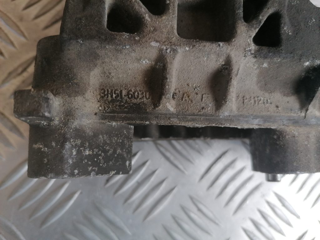 Dzinēja kronšteins priekš FORD C-MAX 2011 3 Dzinēja kronšteins priekš FORD C-MAX 2011