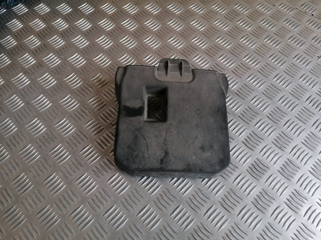 Akumulatora vāks priekš FORD C-MAX 2011