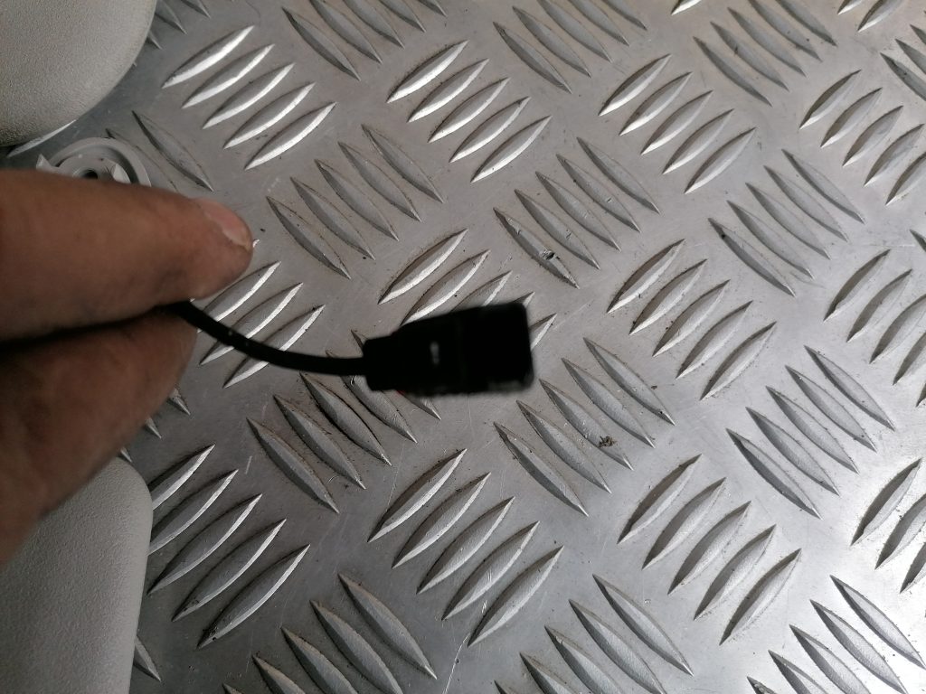 Saules aizsargs priekš FORD C-MAX 2011 3 Saules aizsargs priekš FORD C-MAX 2011