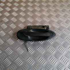 Aizmugurējāis labais durvju rokturis priekš SAAB 9-3 2002