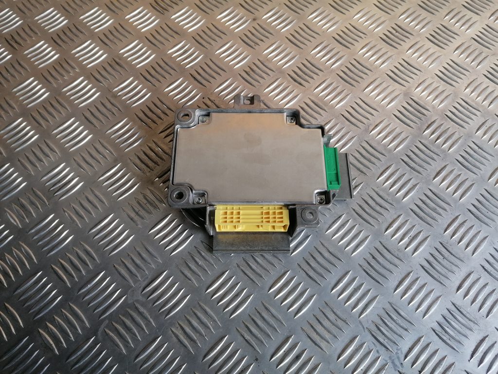 Drošības spilvena vadības bloks priekš SAAB 9-3 2002 2 Drošības spilvena vadības bloks priekš SAAB 9-3 2002