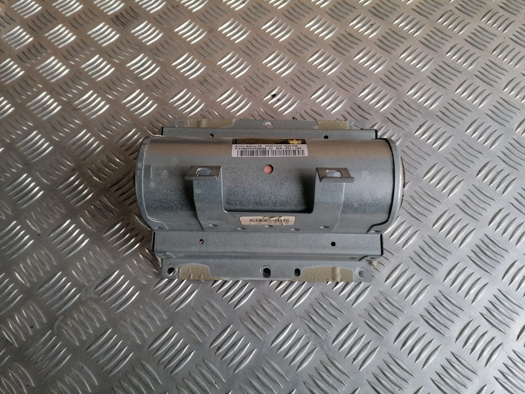 Mērinstrumentu paneļa drošības spilvens priekš SAAB 9-3 2002 2 Mērinstrumentu paneļa drošības spilvens priekš SAAB 9-3 2002