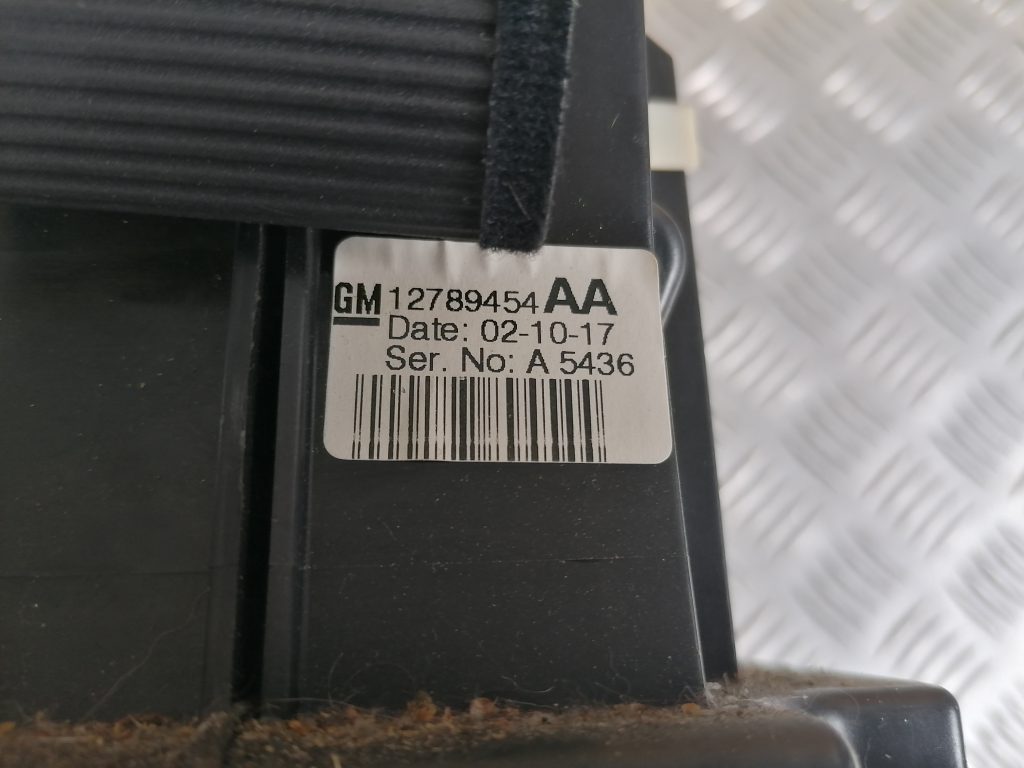 Ātrumu pārslēgšanas slēdzis priekš SAAB 9-3 2002 3 Ātrumu pārslēgšanas slēdzis priekš SAAB 9-3 2002