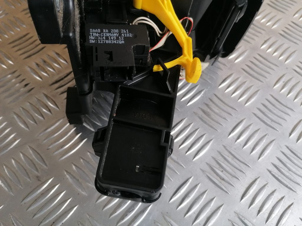 Ātrumu pārslēgšanas slēdzis priekš SAAB 9-3 2002 4 Ātrumu pārslēgšanas slēdzis priekš SAAB 9-3 2002