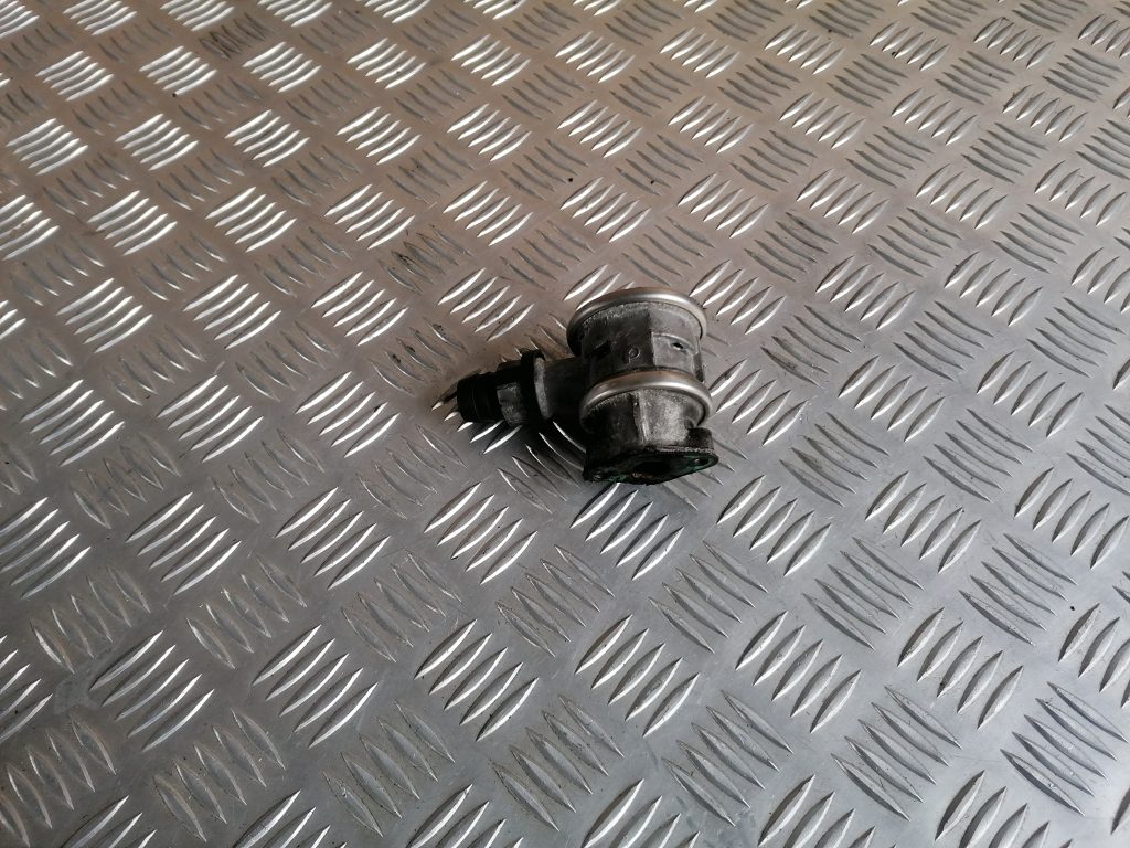 Gaisa vārsts priekš SAAB 9-3 2002