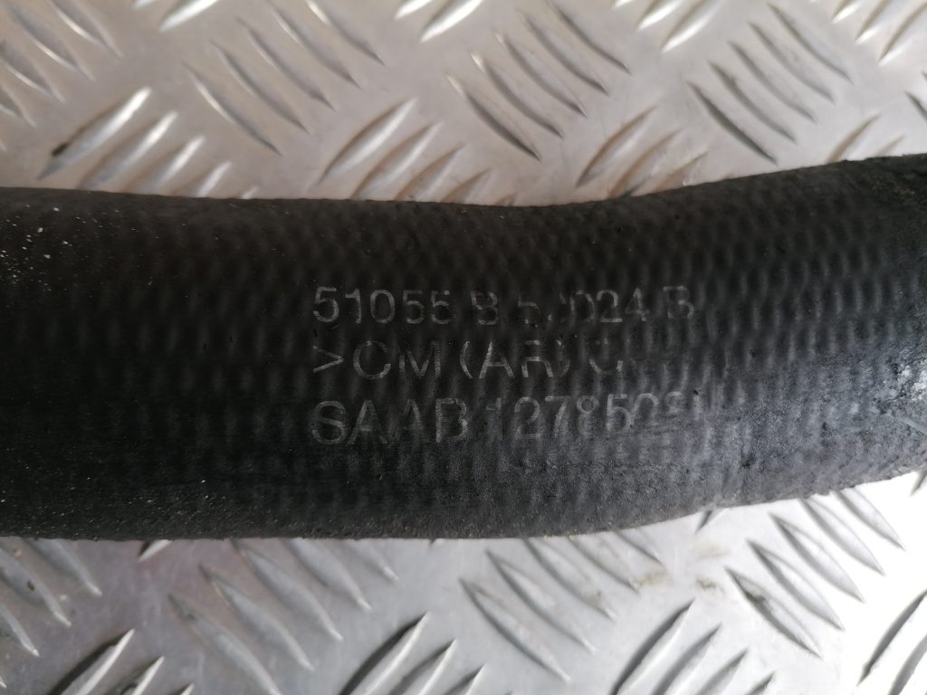 Interkulera caurule priekš SAAB 9-3 2002 2 Interkulera caurule priekš SAAB 9-3 2002