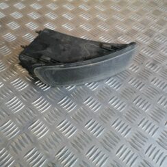 Miglas lukturis priekšā labajā pusē priekš SAAB 9-3 2002