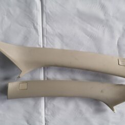 Priekšējas salona statnes apdare priekš VOLVO S80 2007 GREY