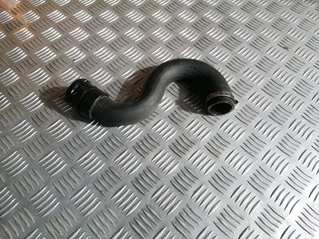 Dzesēšanas caurule priekš VOLVO S80 2007 GREY 1 Dzesēšanas caurule priekš VOLVO S80 2007 GREY