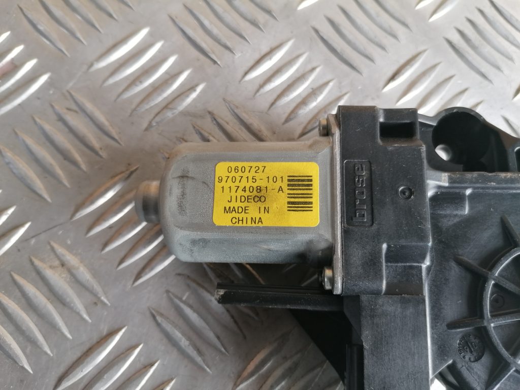 Elektrisko stiklu motors priekš VOLVO S80 2007 GREY 3 Elektrisko stiklu motors priekš VOLVO S80 2007 GREY