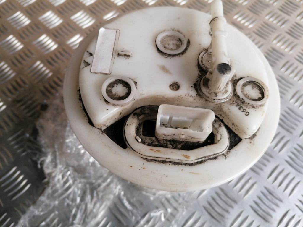 Degvielas tvertnes sūknis priekš CITROEN C4 2006