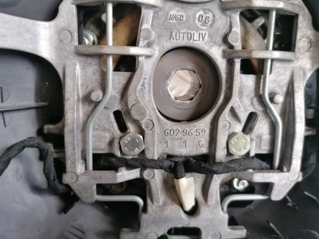 Stūre priekš CITROEN C4 2006 6 Stūre priekš CITROEN C4 2006