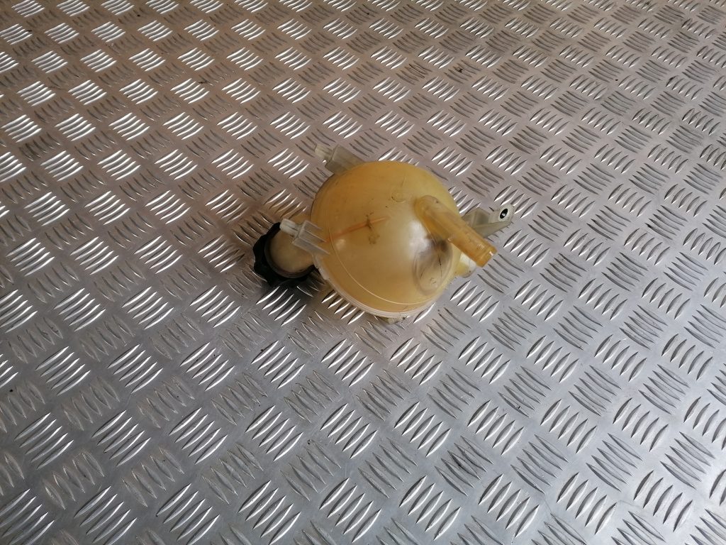 Dzesēšanas šķidruma tvertne priekš CITROEN C4 2006 2 Dzesēšanas šķidruma tvertne priekš CITROEN C4 2006